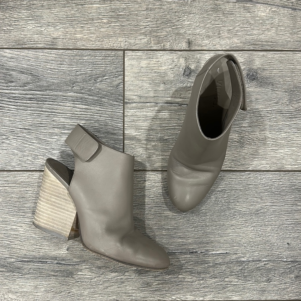 • Vince • Women’s Ingrid Block Heel Ankle Bootie Gray
Velcro Closure Wooden Heel